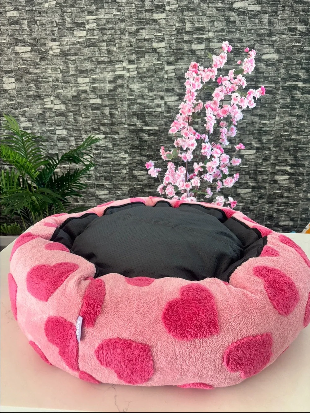 BEDSURE PINK HEARTS 🐾💖 MEDIUM PINK BED